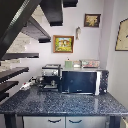 Raya Maisonette, Ideal Center София