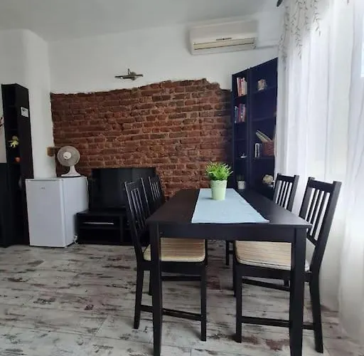 Raya Maisonette, Ideal Center アパート ソフィア