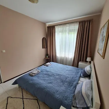 Raya Maisonette, Ideal Center Σόφια